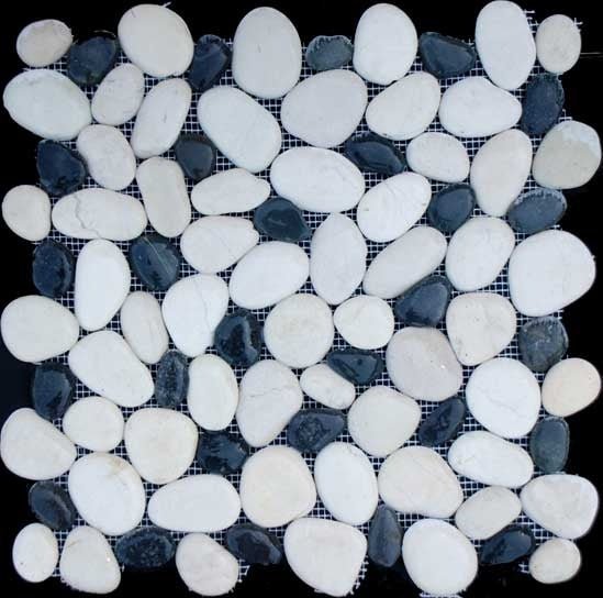 Color: Timor White/Medan Charcoal