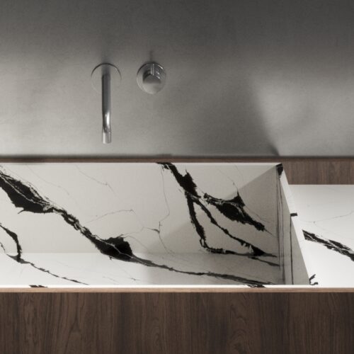 Unique Calacatta Black 130x64 Quartz Slab 0