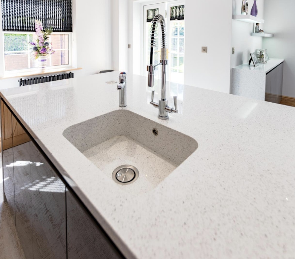 Stellar Snow 112x26 Polished Silestone Prefab 0