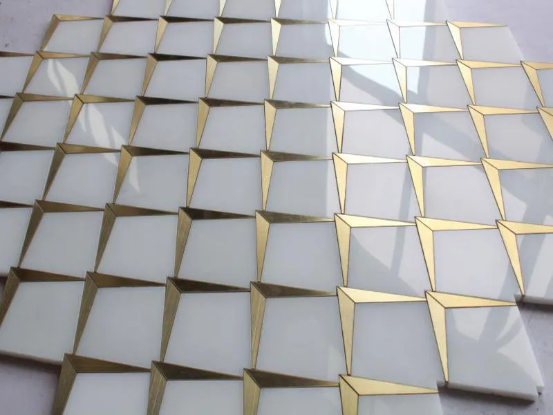 Angolo 3 4.8x4.1 Polished Brass Mosaic 0