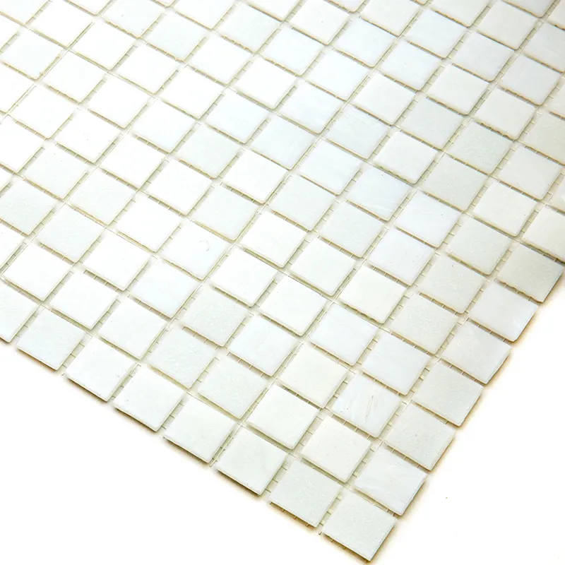 Snow 0.8X0.8 Glossy Glass Mosaic 2