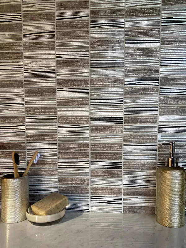 Vegas 4 0.9X3.9 Textured, Foiled Stone Mosaic 1