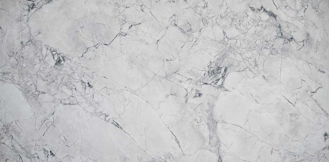 Super White 126x63 Polished Quartz Slab 3